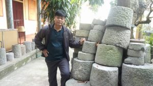 Noi-dong-coi-da-mo-trau-len-chua-7